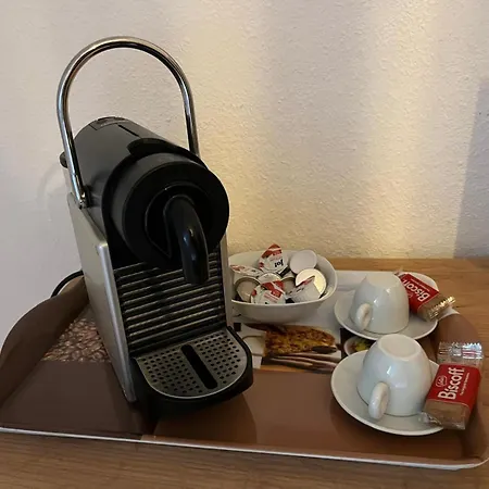50Qm Dachgeschoss Wohnung - Waschmaschine - Zentral In Bochum Ehrenfeld - Glasfaser - Netflix - Self Check-In